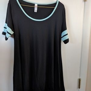 LulaRoe Classic Tee